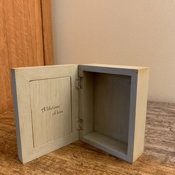 DEMDACO WILLOW TREE FAMILY MEMORY BOX #501 - Picture 3 of 4